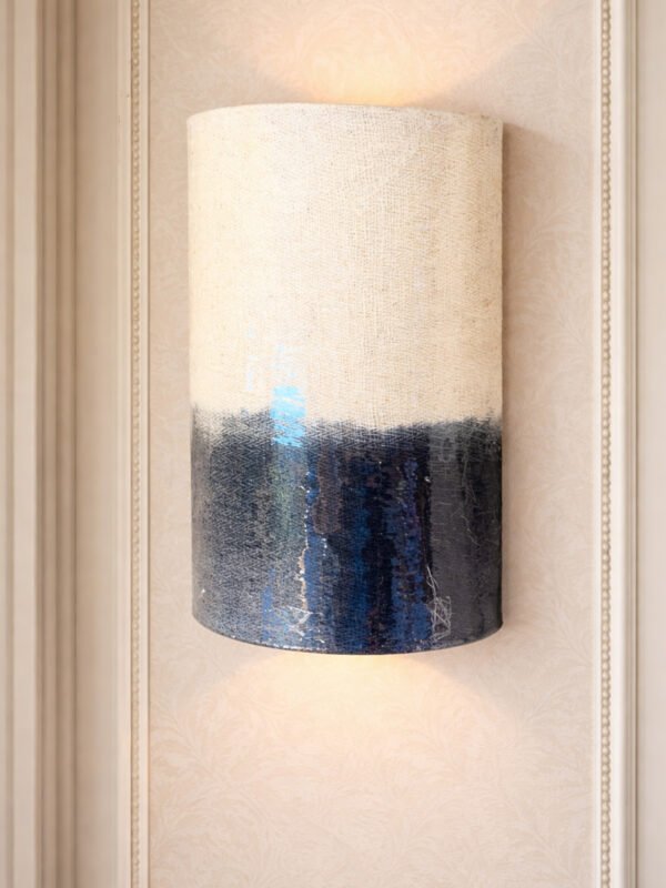 Black Fade Nettle Wall Lamp